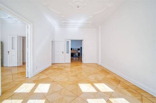 Raumperspektive 2 - Etagenwohnung mit 181,60 m&sup2; in Berlin zum Kaufen