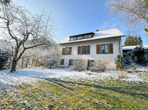 Ansicht - 7 Zimmer Mehrfamilienhaus, Wohnhaus zum Kaufen in Stuttgart