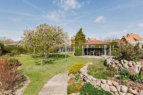 Garten und Pavillon - 