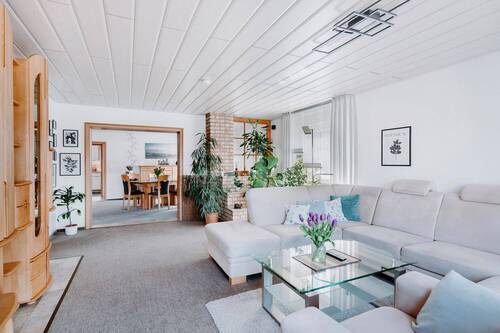 Wohn- und Esszimmer - 