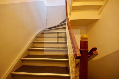 Aufgang zu den Wohnungen - 