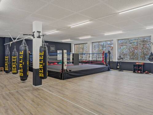Fitnessstudio - Werz Immobilien - 