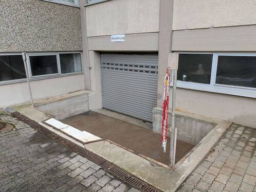 Hebebühne - Werz Immobilien - 