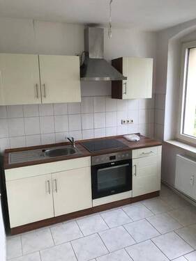 EBK. - Gemütliche schöne 2-R-Wohnung 1.OG mit Balkon EBK.ca.40 m² in MD- Sudenburg zu vermieten .
