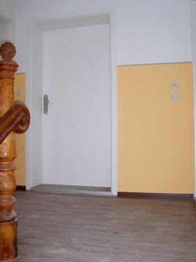 schönes sonniges Treppenhaus - 