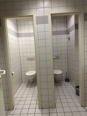 Damen- und Herren-WC - 