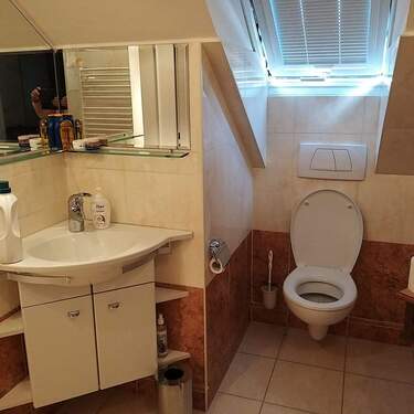 Badezimmer.jpg - 3 Zimmer Etagenwohnung zur Miete in Gudensberg