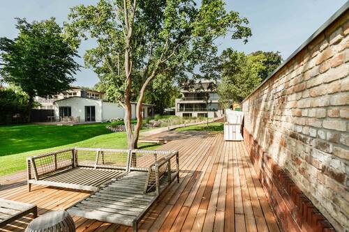 AGW-Garden-1.jpg - 