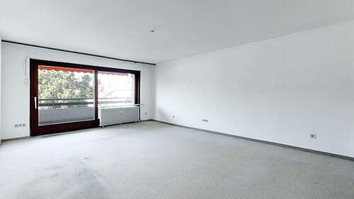 Wohn- und Esszimmer - 2 Zimmer Etagenwohnung zum Kaufen in Bad Kissingen