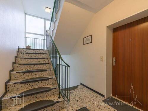 gepflegtes Treppenhaus - 