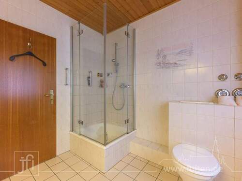 ...mit Dusche - 