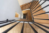 Treppe mit Aufzugmöglichkeit - 