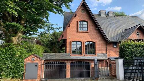 Hausansicht/Nord - 6 Zimmer Einfamilienhaus zum Kaufen in Hamburg