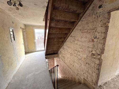 Blick zum kleinen Balkon im OG - 