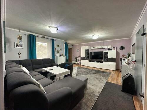 Wohnzimmer - Wohnung in Essen - 145.000,00 EUR Kaufpreis, ca.  88,00 m² Wohnfläche