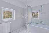 Badezimmer im Erdgeschoss - 