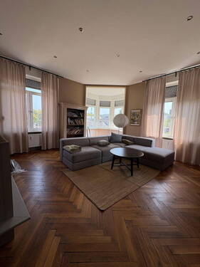 Bild 1 - Altbau-Traum - sanierte 210qm in Top Lage