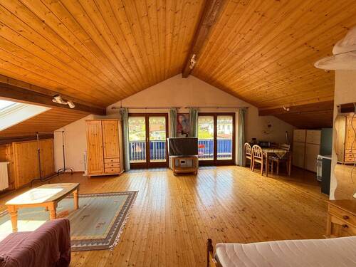 DG: Wohn-Schlafzimmer - 