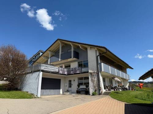 Hausansicht - 7 Zimmer Einfamilienhaus zum Kaufen in Grünenbach