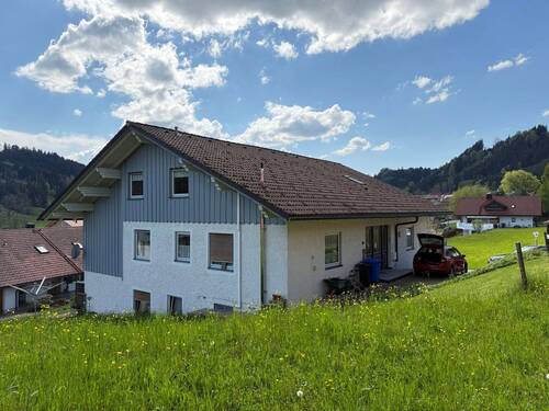 Hausansicht - 7 Zimmer Einfamilienhaus in Grünenbach