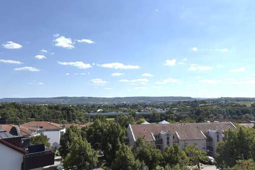 Aussicht Balkon - 3 Zimmer Etagenwohnung zum Kaufen in Öhringen