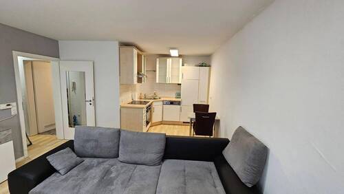 Bild 1 - Zentrale 2-Zimmer EG Wohnung mit Terrasse im Herzen von Reutlingen ab 15.06.2026