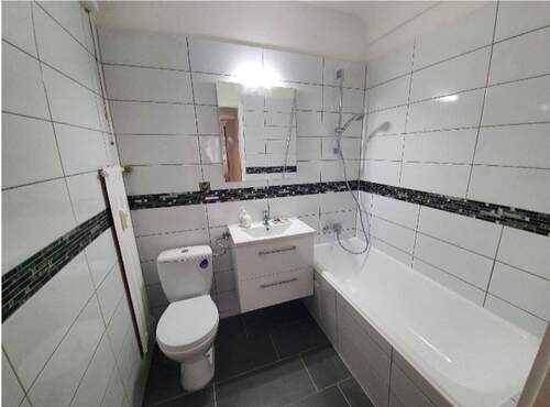 Bad - 3 Zimmer Etagenwohnung zum Kaufen in Fellbach