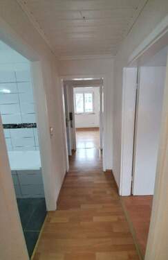 Flur - 3 Zimmer Etagenwohnung in Fellbach