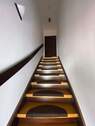 Treppenaufgang obere Wohnung - 