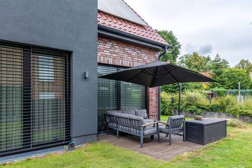 Terrasse - 6 Zimmer Einfamilienhaus zum Kaufen in Garbsen