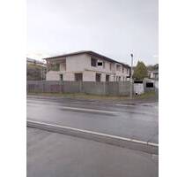 Provisionsfrei! Mehrfamilienhaus in Bad Endbach wartet auf Fertigstellung.