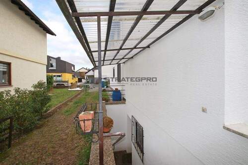 Kellereingang - Mehrfamilienhaus, Wohnhaus mit 203,00 m² in Hassloch zum Kaufen