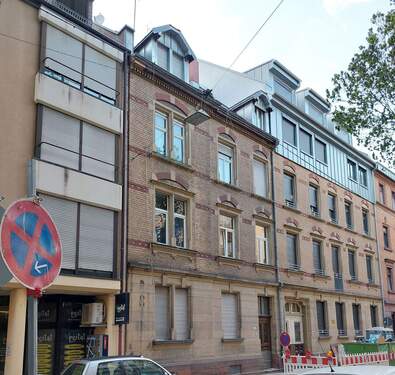 Hausansicht - 3 Zimmer Etagenwohnung zur Miete in Karlsruhe