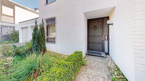 Eingang Hauptwohnung - 1 Zimmer Mehrfamilienhaus, Wohnhaus in Erkrath-Hochdahl