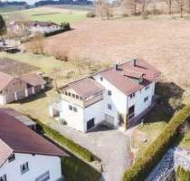 Baugrundstück mit Altbestand am Feldrand in Hohenthann!