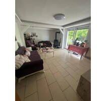 Mehrfamilienhaus mit Einliegerwohnung - Dettingen unter Teck