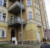 Attraktive 2 - Zi.- Wohnung mit Balkon im Grünen mit hervorragender Aussicht über Plauen