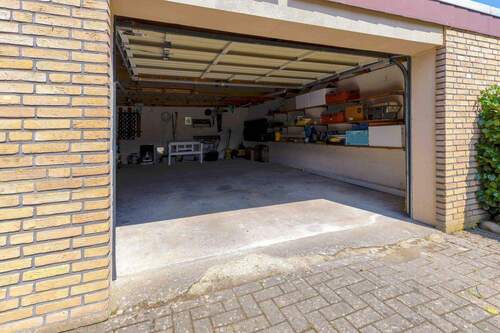 Garage - 