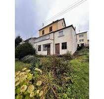 Freistehendes Einfamilienhaus mit Garten in Illingen - Sanierungsobjekt mit Potenzial