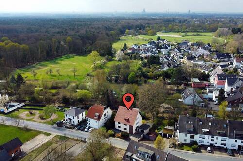 Hausansicht - 3 Zimmer Etagenwohnung zum Kaufen in Köln