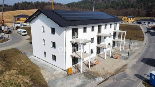 Außenansicht 3 - Mehrfamilienhaus, Wohnhaus mit 711,00 m&sup2; in Kirchroth / Aufroth zum Kaufen