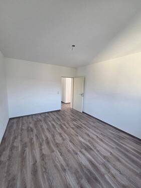 Kinder-/ Arbeitszimmer - 