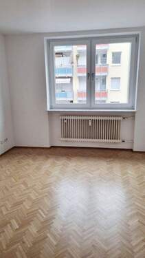 Zimmer 3 - 