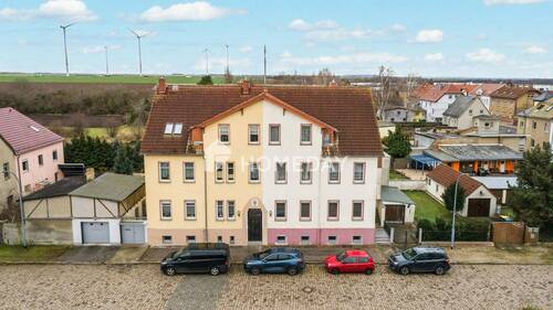 Drohne 2 - Investieren und gestalten: MFH in Lützen mit 3 Wohnungen, Garten, Garage und großzügigem Grundstück