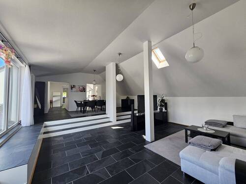 2b206d8e-d786-4045-9ece-2aa2bf4e599a.JPG - Moderne DG Wohnung 177 m² - mit großer Dachterrasse