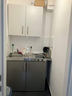 Küche - 1 Zimmer Etagenwohnung zur Miete in Frankfurt am Main