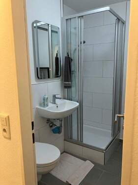 Bad - 1 Zimmer Etagenwohnung in Frankfurt am Main