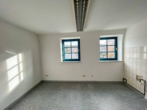 7.jpg - Büro in Chemnitz