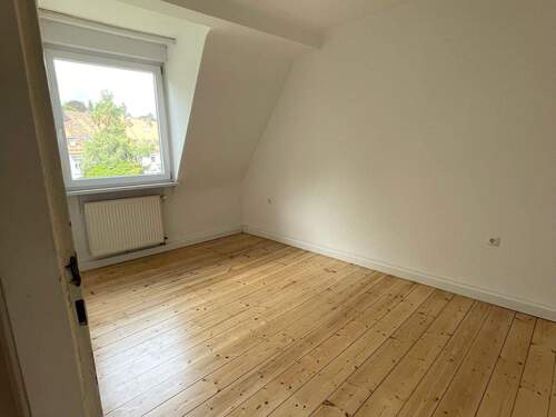 Wohnzimmer.JPG - 1 Zimmer Etagenwohnung zur Miete in Nürnberg