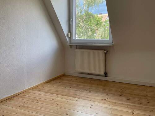 Wohnzimmer.JPG - Etagenwohnung mit 53,00 m&sup2; in Nürnberg zur Miete